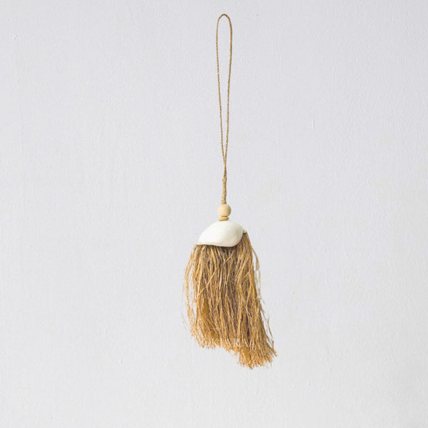 Maia Seashell with Raffia Decoration