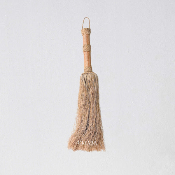 Noa Broom Raffia Hanging Decoration